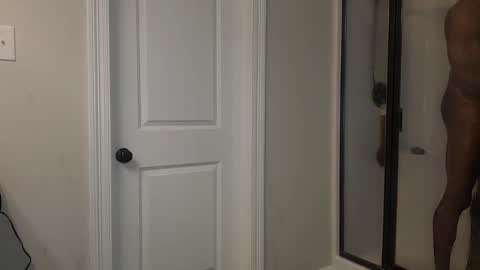 Snapshot of dextercollins chatting on 10.08.25 Dextercollins online show from 10.08.25