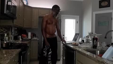 Snapshot of dextercollins chatting on 10.23.25 Dextercollins online show from 10.23.25