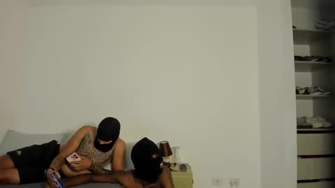 Snapshot of deyian chatting on 10.02.25 deyian online show from 10.02.25