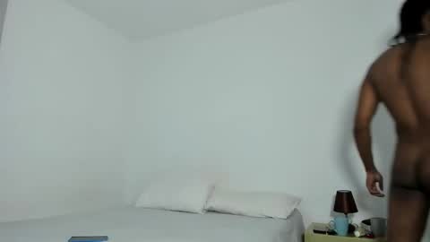 Snapshot of deyian chatting on 10.25.25 deyian online show from 10.25.25