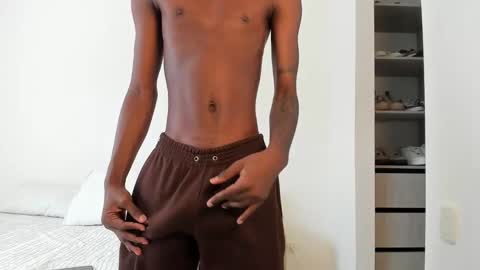 Snapshot of deyian chatting on 10.26.25 deyian online show from 10.26.25