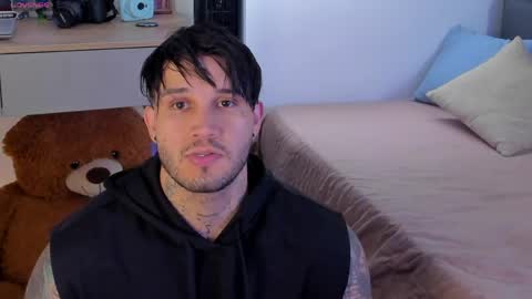 JULIAN online show from 04.05.26