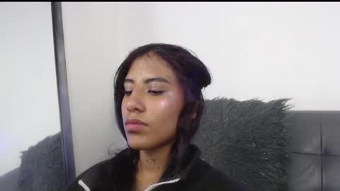 Snapshot of deysha_garncia chatting on 10.16.25 Deysha online show from 10.16.25