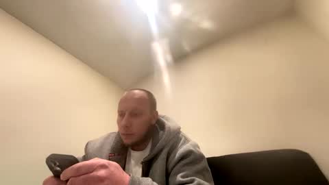 Snapshot of deznuts130 chatting on 02.20.25 deznuts130 online show from 02.20.25