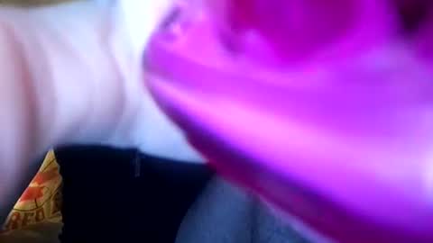 Snapshot of dfresh1_69 chatting on 12.17.25 dfresh1_69 online show from 12.17.25