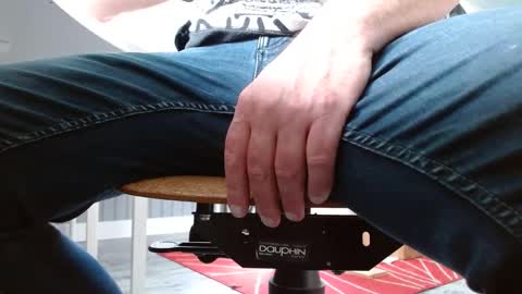 Snapshot of dhrobbert chatting on 01.14.25 Robbert online show from 01.14.25