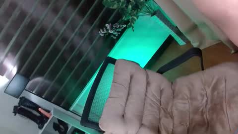 dhy_shane online show from 11.04.25