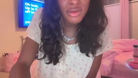 Snapshot of di0rd0lly chatting on 05.26.26 Dolly online show from 05.26.26