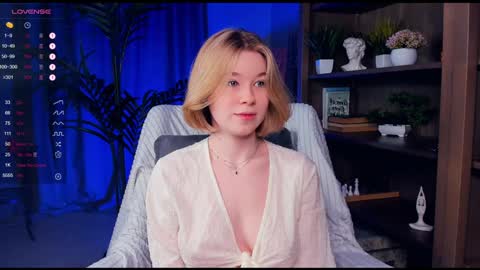 Snapshot of di_huny chatting on 12.18.24 Arina online show from 12.18.24