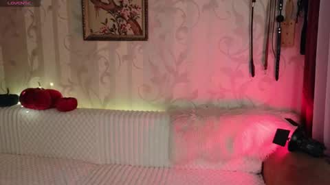 Diana Di Honey online show from 11.07.25