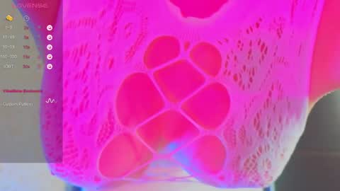 Snapshot of diablo_girl chatting on 01.11.25 online show from 01.11.25