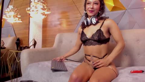 Camila and Megan online show from 12.27.24