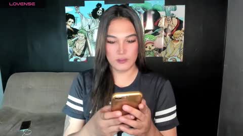 Snapshot of diamond_foxy chatting on 11.10.25 Wency online show from 11.10.25