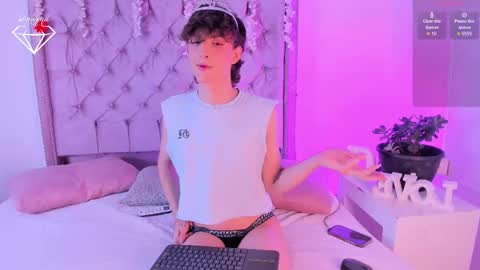 Snapshot of diamond_piarce chatting on 02.24.26 Diamond online show from 02.24.26