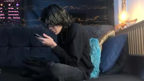 Snapshot of diamond_twink chatting on 11.06.25 diamond_twink online show from 11.06.25