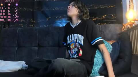 Snapshot of diamond_twink chatting on 11.08.25 diamond_twink online show from 11.08.25