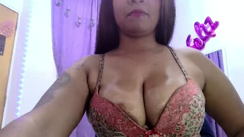 Snapshot of diamondd_gold chatting on 06.17.26 diamondd_gold online show from 06.17.26