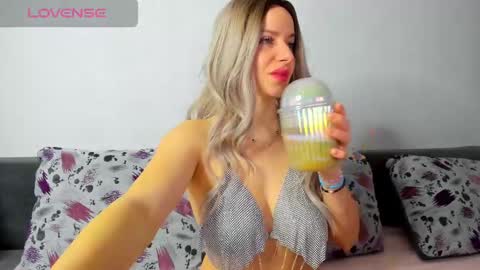 diamondkay_ online show from 03.02.25