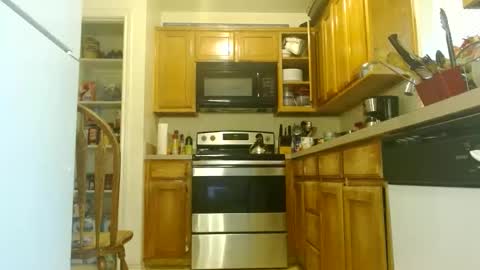 DiamondMonroeXo online show from 10.31.25