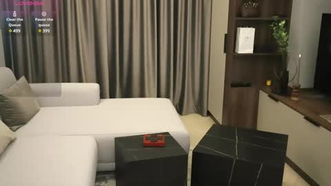 Iris online show from 02.16.25