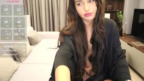 Iris online show from 03.06.25