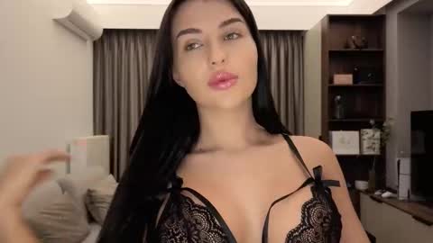 Iris online show from 01.13.26