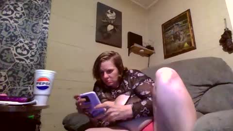 Snapshot of diamondrose1992 chatting on 02.27.26 diamondrose1992 online show from 02.27.26