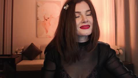 Diana DeLua online show from 09.30.25