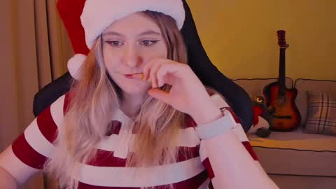 Snapshot of diana_floweri chatting on 12.10.24 Diana online show from 12.10.24