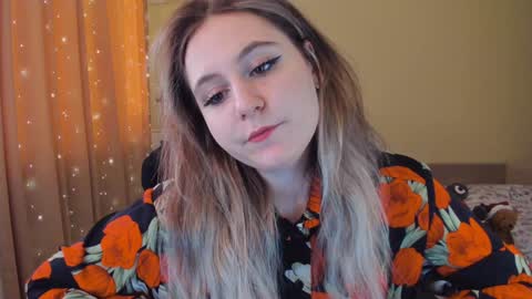 Snapshot of diana_floweri chatting on 01.04.25 Diana online show from 01.04.25