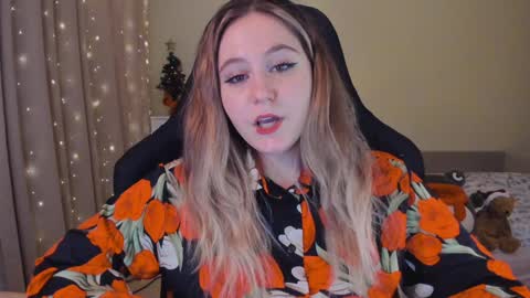 Snapshot of diana_floweri chatting on 01.04.25 Diana online show from 01.04.25