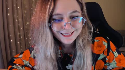 Snapshot of diana_floweri chatting on 01.07.25 Diana online show from 01.07.25