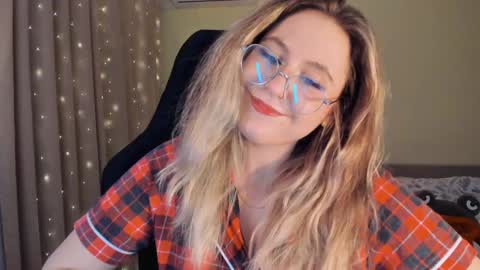 Snapshot of diana_floweri chatting on 01.09.25 Diana online show from 01.09.25