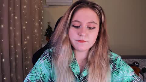 Snapshot of diana_floweri chatting on 01.10.25 Diana online show from 01.10.25