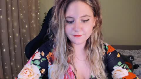 Snapshot of diana_floweri chatting on 01.11.25 Diana online show from 01.11.25