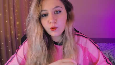 Snapshot of diana_floweri chatting on 01.17.25 Diana online show from 01.17.25