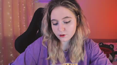 Snapshot of diana_floweri chatting on 02.08.25 Diana online show from 02.08.25