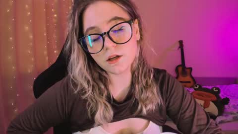 Snapshot of diana_floweri chatting on 02.10.25 Diana online show from 02.10.25