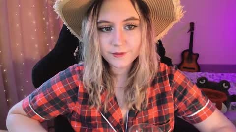 Snapshot of diana_floweri chatting on 02.14.25 Diana online show from 02.14.25