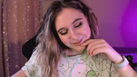 Snapshot of diana_floweri chatting on 02.18.25 Diana online show from 02.18.25