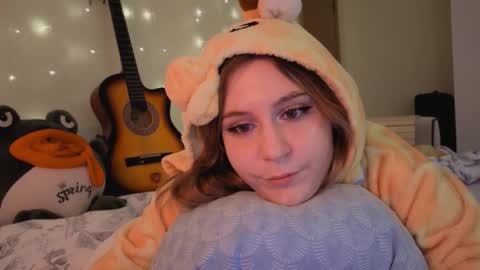 Snapshot of diana_floweri chatting on 09.18.25 Diana online show from 09.18.25