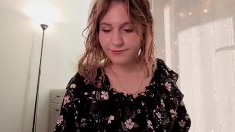 Snapshot of diana_floweri chatting on 09.28.25 Diana online show from 09.28.25