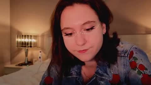 Snapshot of diana_floweri chatting on 10.26.25 Diana online show from 10.26.25