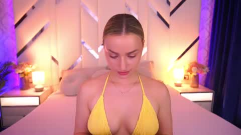 Snapshot of diana_nova chatting on 06.14.26 diana_nova online show from 06.14.26