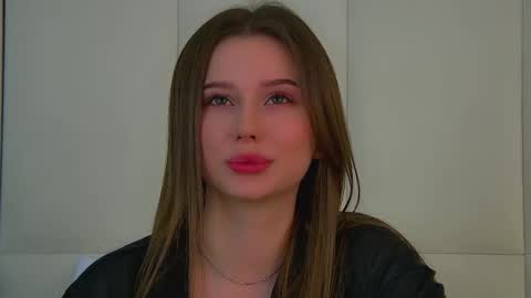 Snapshot of dianabecker chatting on 10.12.25 Diana online show from 10.12.25