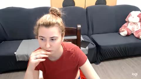 dianasmiey7 online show from 01.22.25