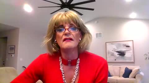 Snapshot of dianeheels chatting on 01.20.25 dianeheels online show from 01.20.25