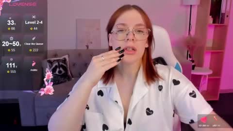 Snapshot of dianne_davis chatting on 02.27.25 Dianne online show from 02.27.25