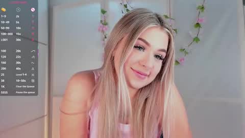 Snapshot of diannedibartolo chatting on 10.02.25 diannedibartolo online show from 10.02.25