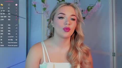 Snapshot of diannedibartolo chatting on 10.09.25 diannedibartolo online show from 10.09.25